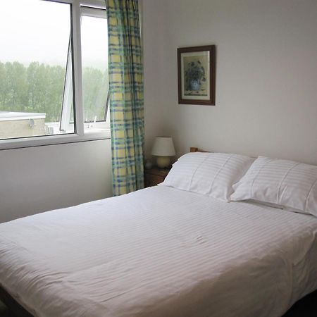 Freshwater Bay Holiday Cottages 펨브로크 객실 사진