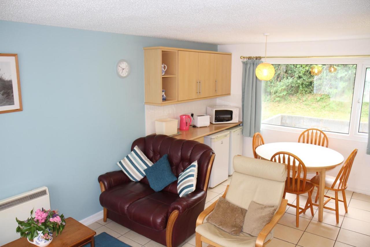 Freshwater Bay Holiday Cottages 펨브로크 외부 사진