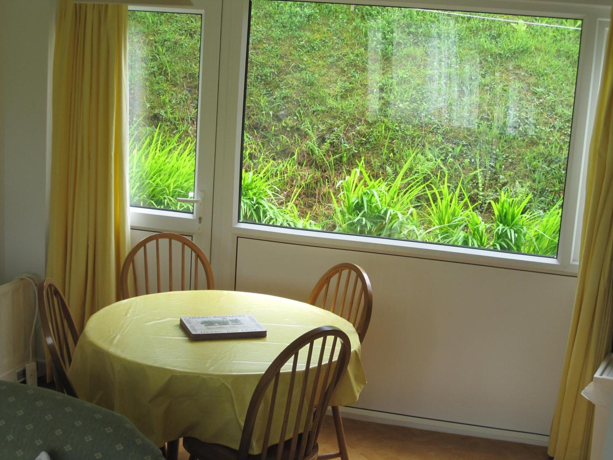 Freshwater Bay Holiday Cottages 펨브로크 객실 사진