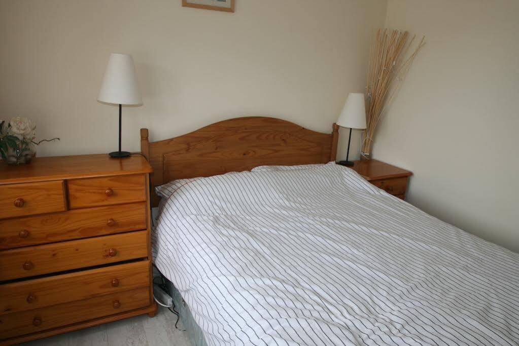 Freshwater Bay Holiday Cottages 펨브로크 외부 사진
